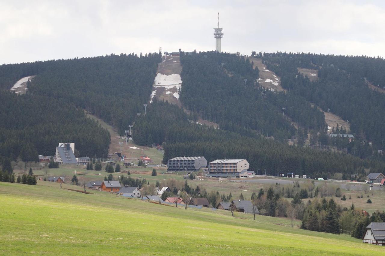 Mountain Apartments Klinovec Hexagon Loučná pod Klínovcem Extérieur photo