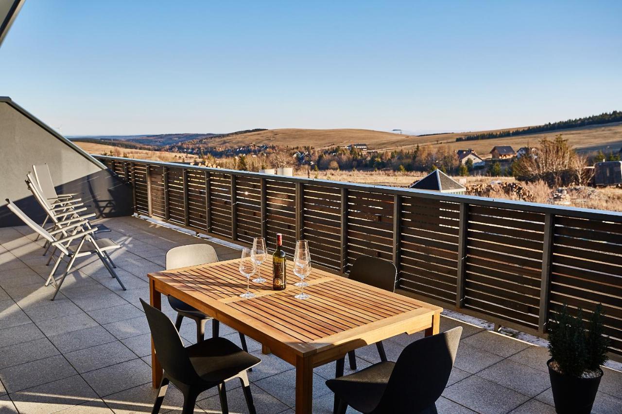 Mountain Apartments Klinovec Hexagon Loučná pod Klínovcem Extérieur photo