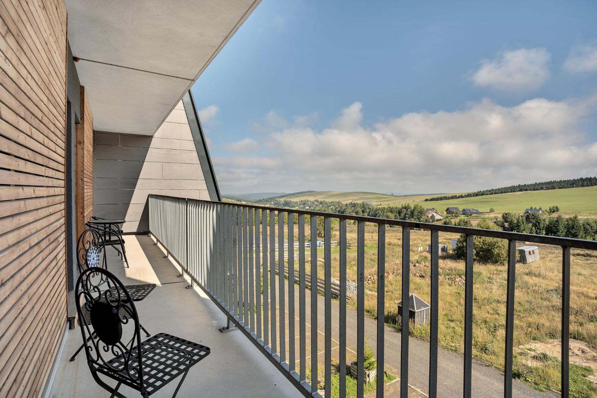 Mountain Apartments Klinovec Hexagon Loučná pod Klínovcem Extérieur photo